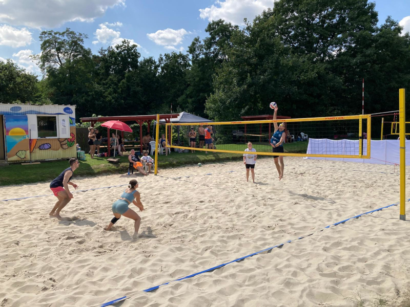 Spielszene mit Spieler*innen beim Turnier